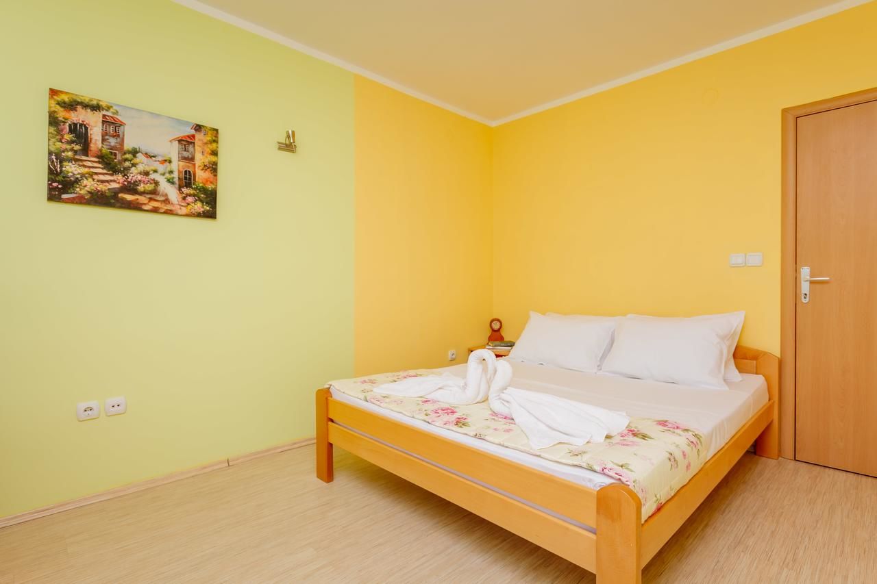 Апартаменты Spacious Central Magik Котор-25